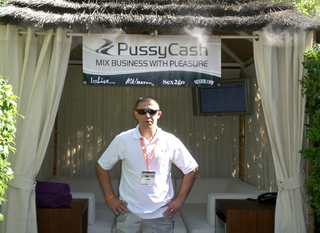 Offir at the PussyCash cabana